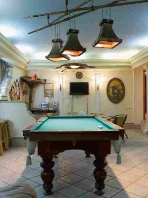 billiard-table-in-a-lounge-2026-01-09-08-31-11-utc_11zon